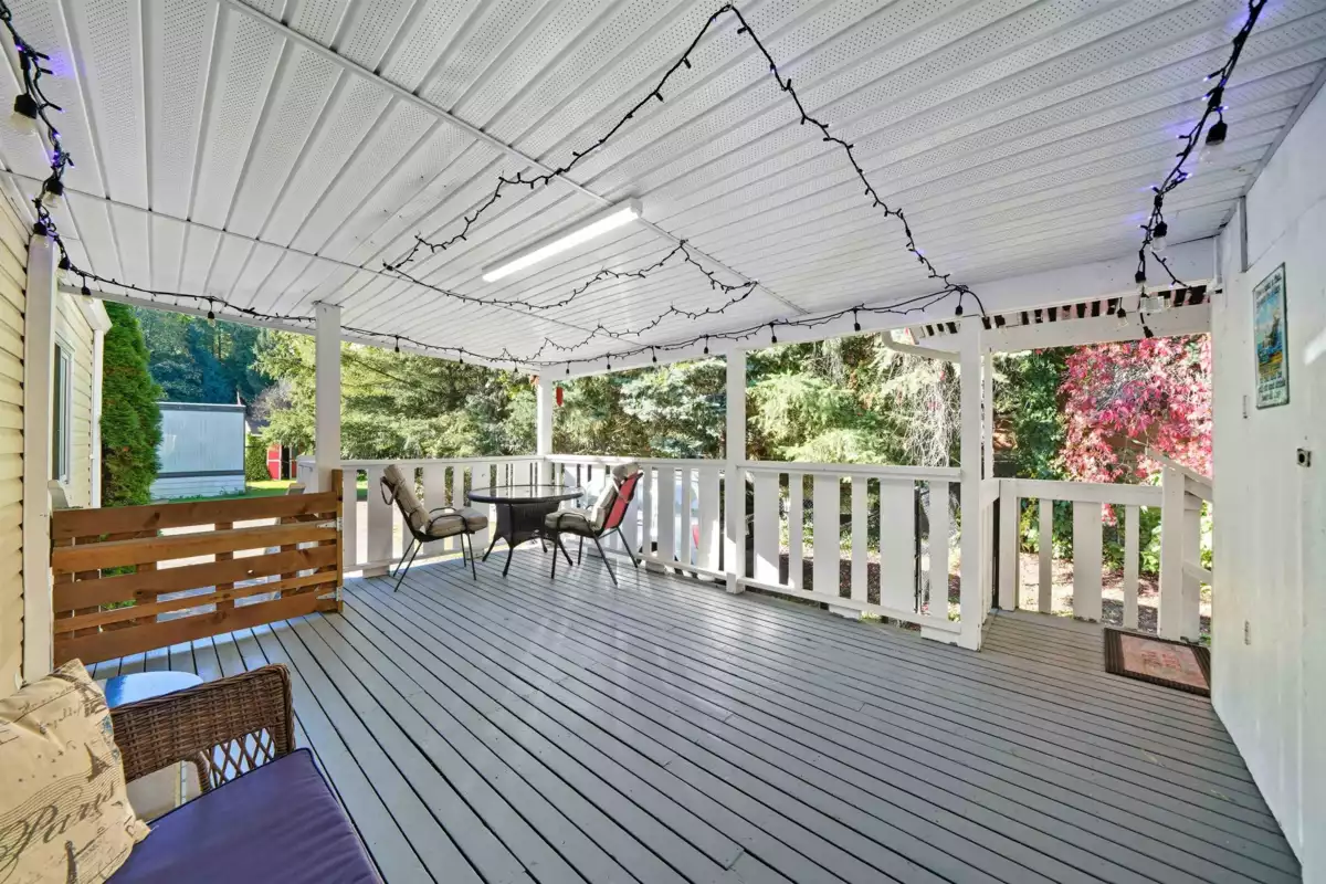 Staircase Photo of 207 45835 Sleepy Hollow Road, Cultus Lake, BC