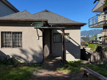 2318 Wall Street, Vancouver, BC, Vancouver — Single Family Residence for sale