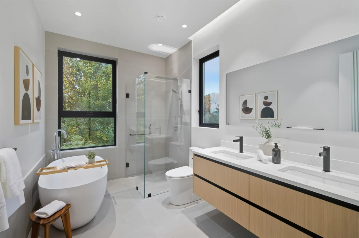 Powder Room Photo of 1 1595 W 66th Avenue, Vancouver, BC