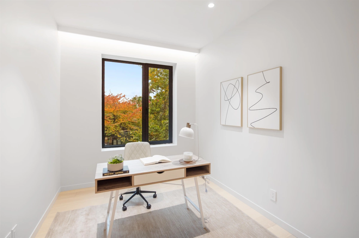 Walk-In Closet Photo of 1 1595 W 66th Avenue, Vancouver, BC