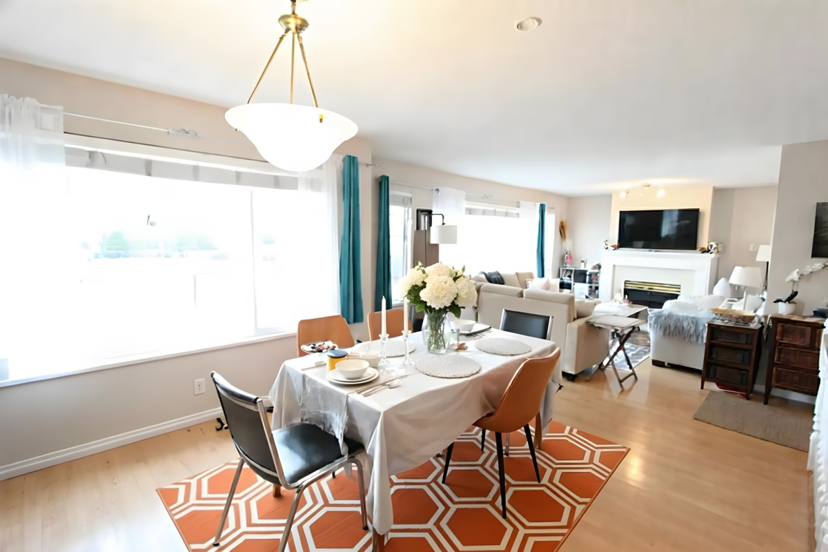 Kitchen Island Photo of 5531 Oliver Drive, Richmond, BC