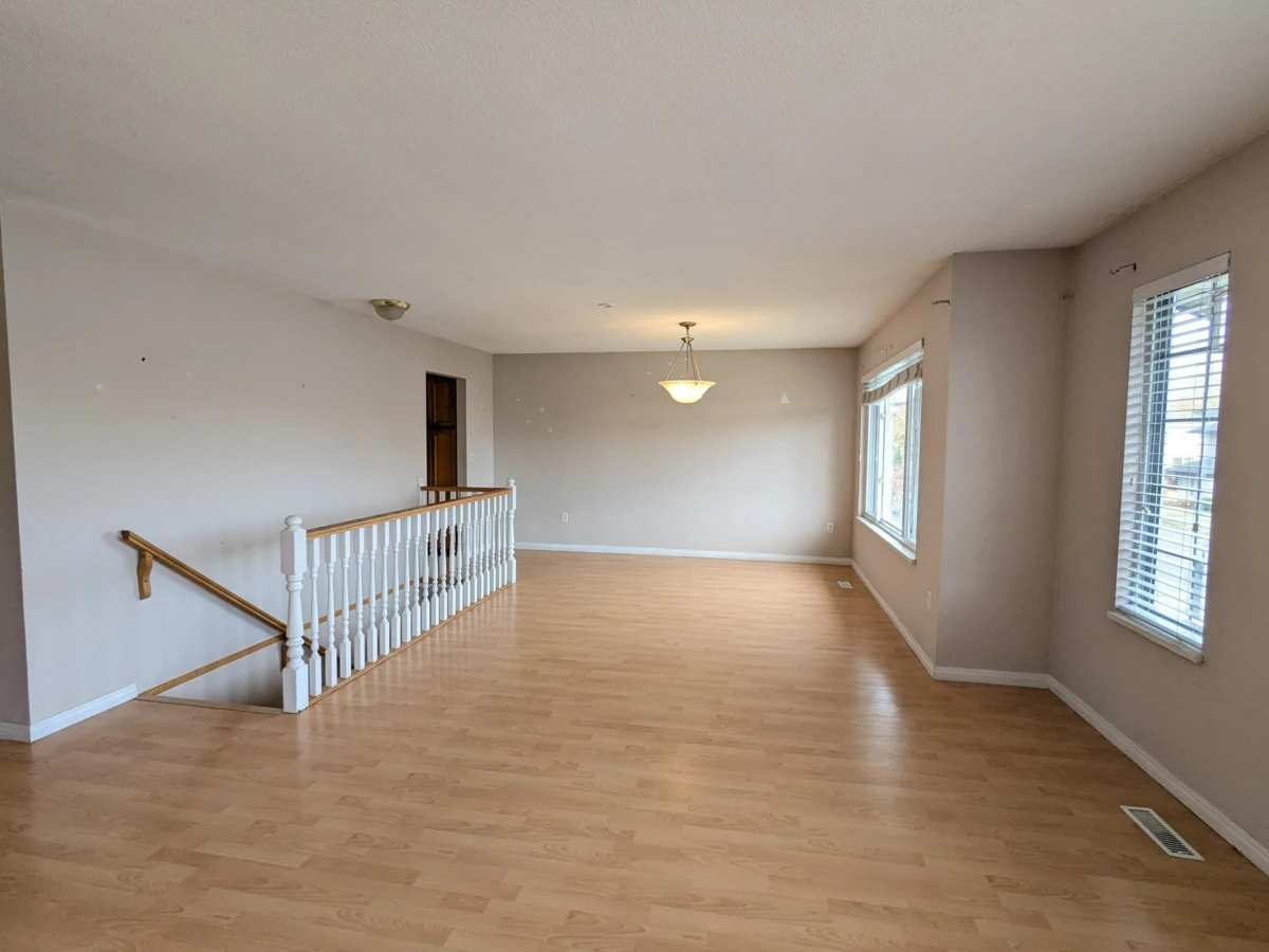 Living Room Photo of 5531 Oliver Drive, Richmond, BC