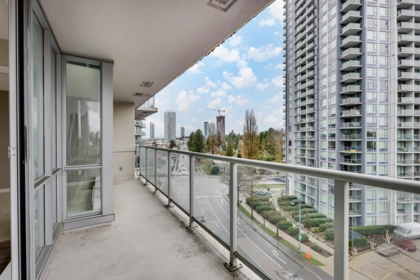 Loft / Bonus Room Photo of 604 9981 Whalley Boulevard, Surrey, BC