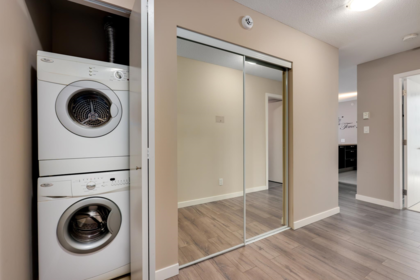 Office / Den Photo of 604 9981 Whalley Boulevard, Surrey, BC