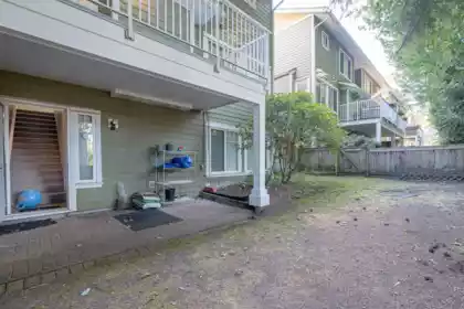 25 6110 138 Street, Surrey, BC, Surrey — Townhouse for sale