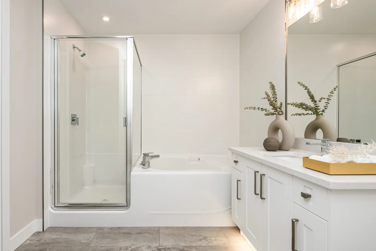 Hot Tub / Spa Photo of 202 8497 Young Road, Chilliwack, BC