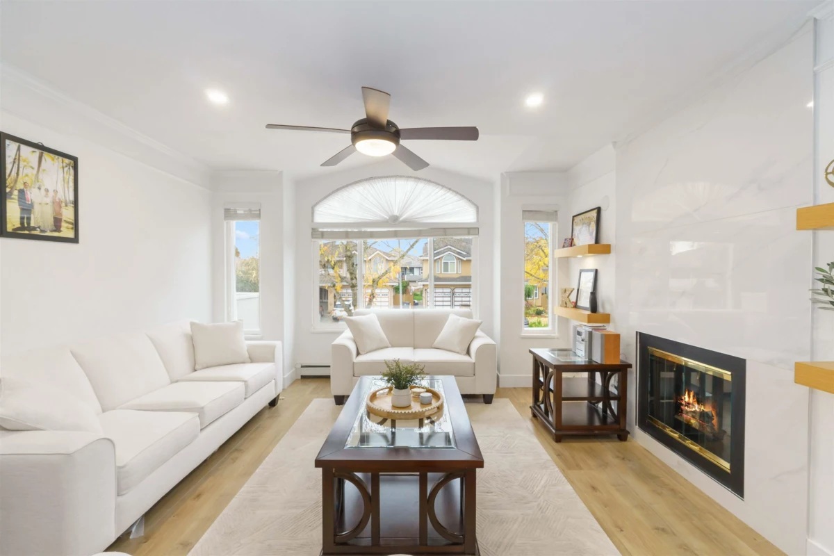 Breakfast Nook Photo of 12183 77 Avenue, Surrey, BC