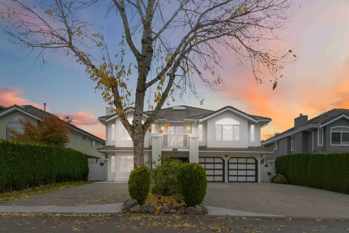 Dining Area Photo of 12183 77 Avenue, Surrey, BC