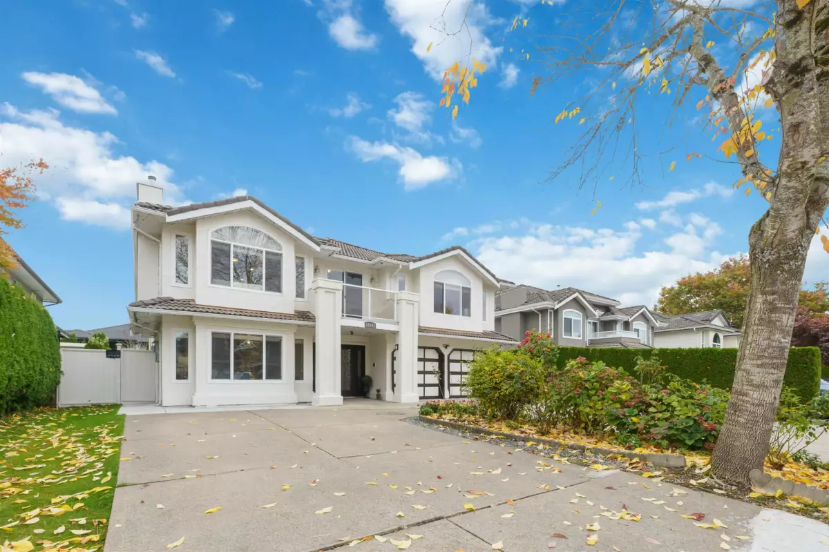 Exterior Front Photo of 12183 77 Avenue, Surrey, BC