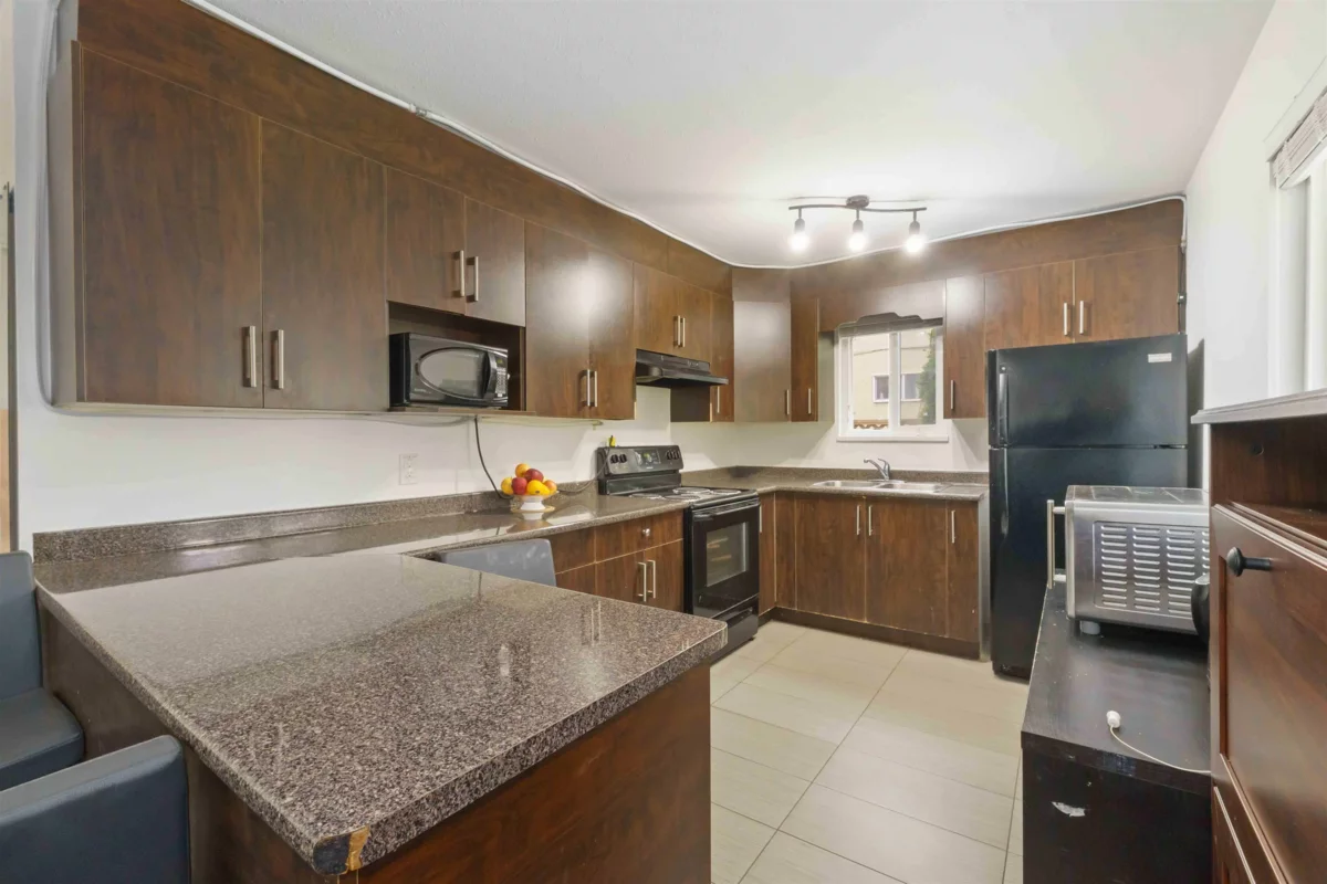 Outdoor Patio Photo of 12183 77 Avenue, Surrey, BC