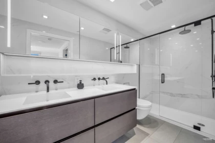 Laundry Room Photo of 2001 620 Cardero Street, Vancouver, BC