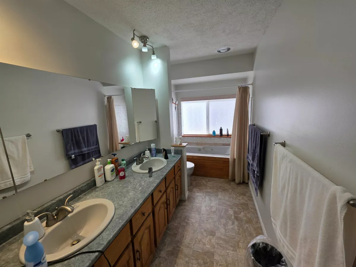 Powder Room Photo of 21068 16th Avenue, Langley, BC