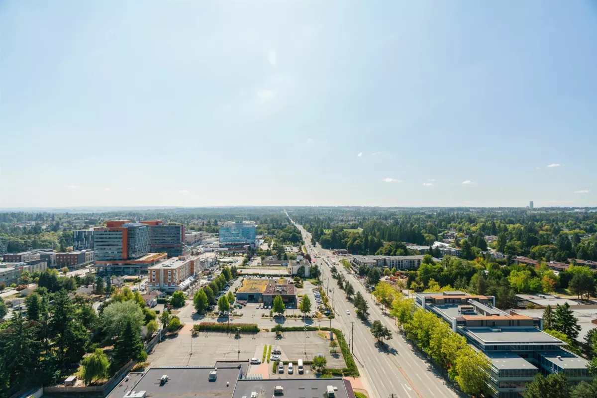 Primary Bathroom Photo of 2301 13615 Fraser Highway, Surrey, BC