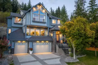 1468 Strawline Hill Street, Coquitlam, BC, Coquitlam — Single Family Residence for sale
