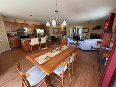 6383 Oracle Road, Sechelt, BC, Sechelt — Single Family Residence for sale