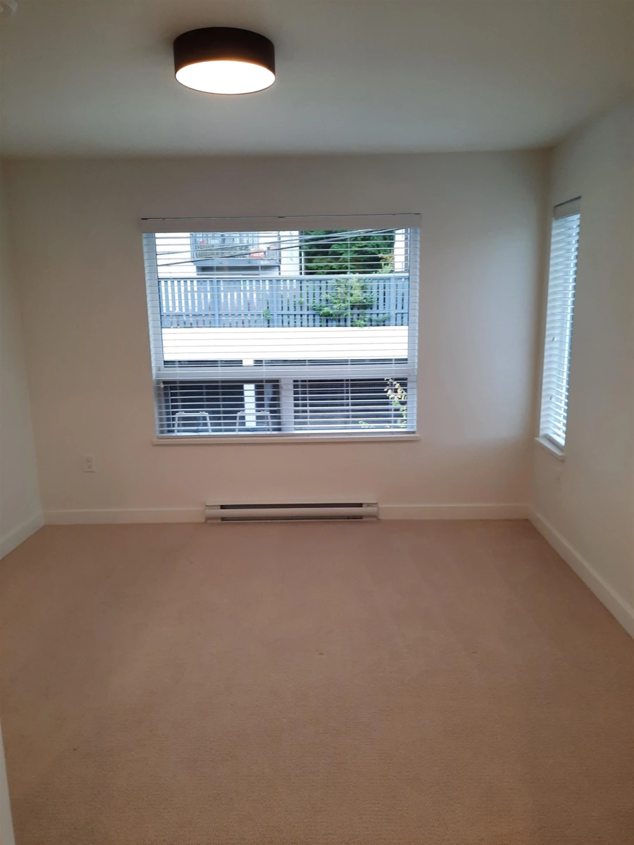 Dining Area Photo of 601 3021 St George Street, Port Moody, BC