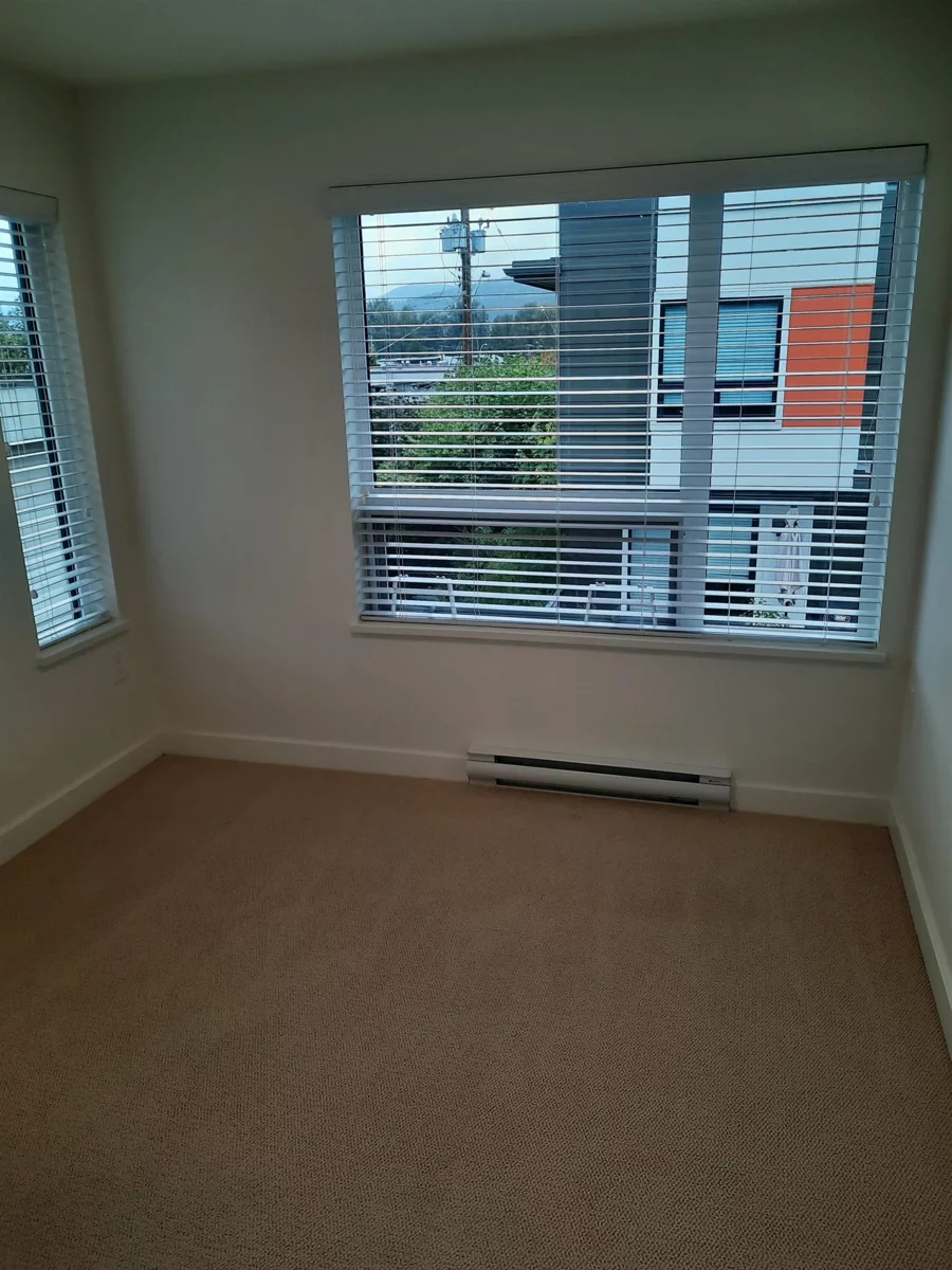 Family Room Photo of 601 3021 St George Street, Port Moody, BC