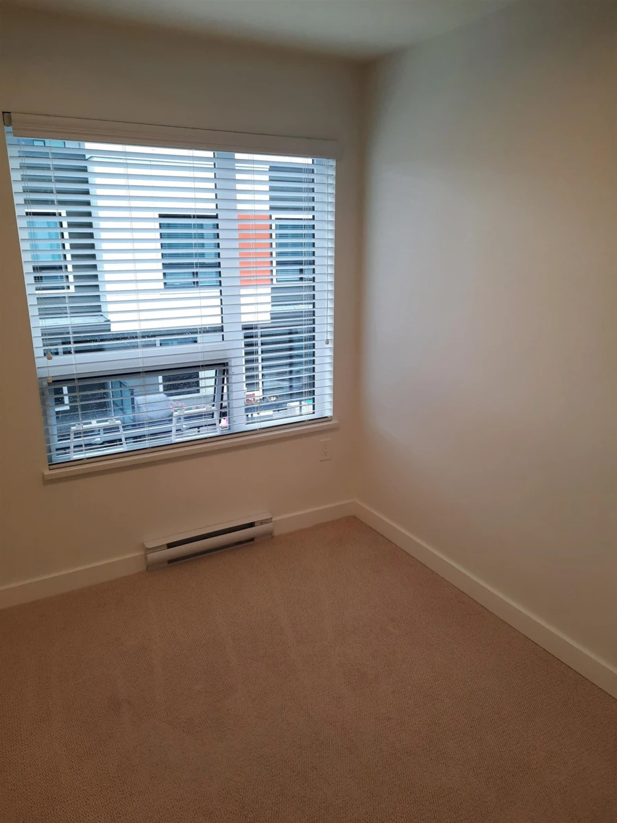 Kitchen Photo of 601 3021 St George Street, Port Moody, BC