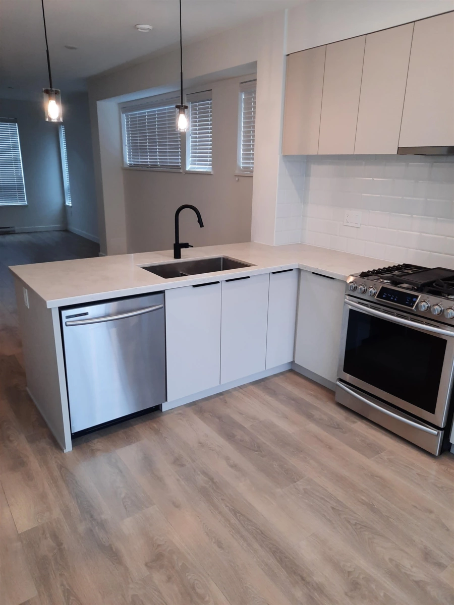 Living Room Photo of 601 3021 St George Street, Port Moody, BC