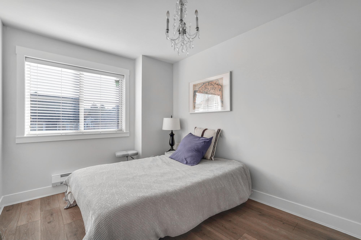 Walk-In Closet Photo of 3 3266 147 Street, Surrey, BC