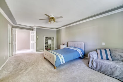 Basement Recreation Room Photo of 15643 78a Avenue, Surrey, BC