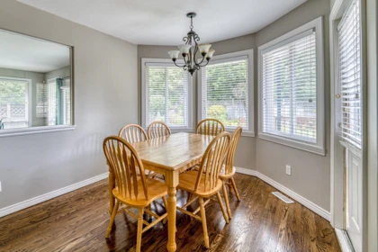 Breakfast Nook Photo of 15643 78a Avenue, Surrey, BC