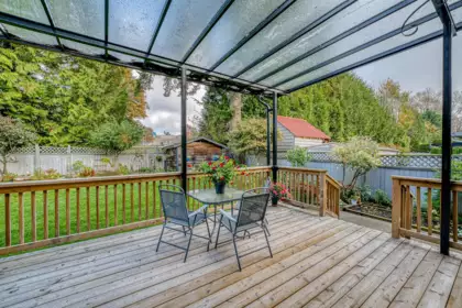 Entry Foyer Photo of 15643 78a Avenue, Surrey, BC