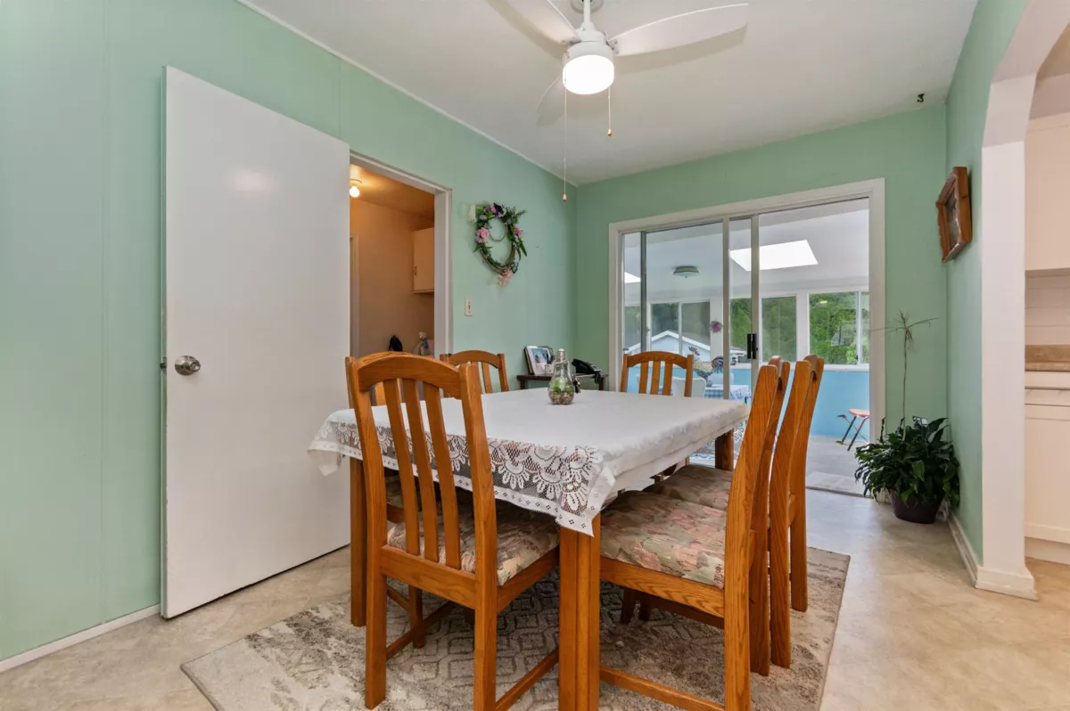 Bedroom 4 Photo of 45601 Herron Avenue, Chilliwack, BC