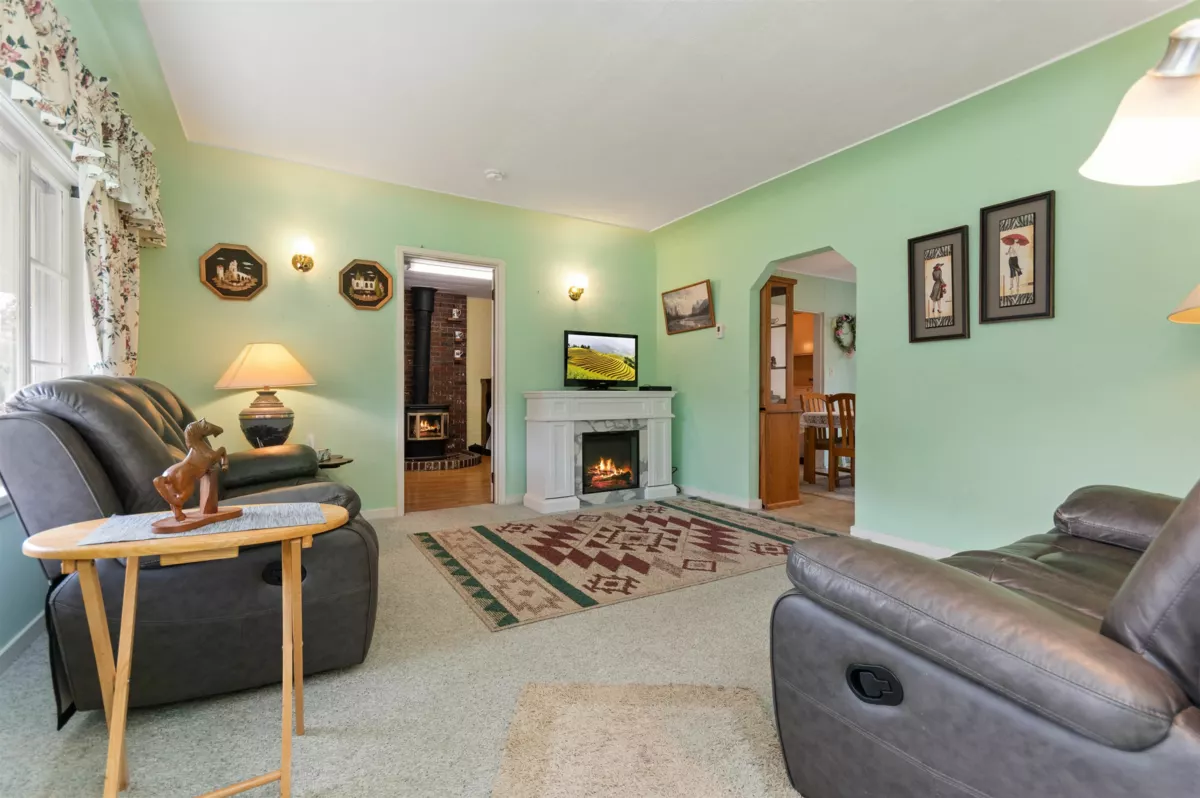 Family Room Photo of 45601 Herron Avenue, Chilliwack, BC