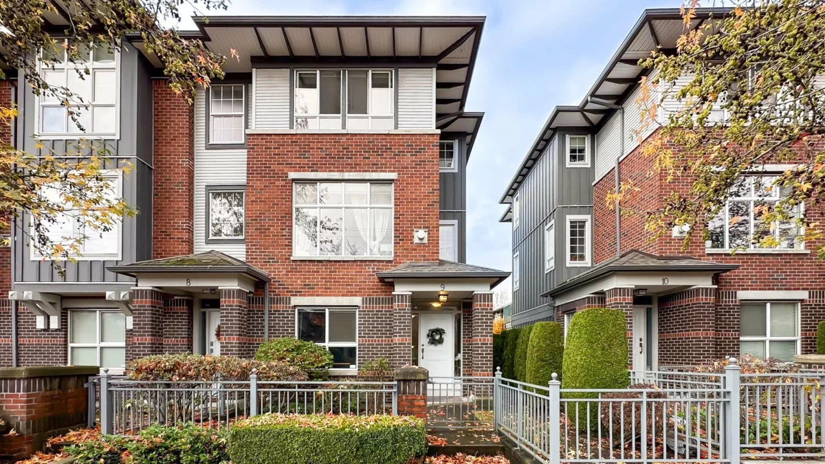 Exterior Front Photo of 9 18777 68a Avenue, Surrey, BC