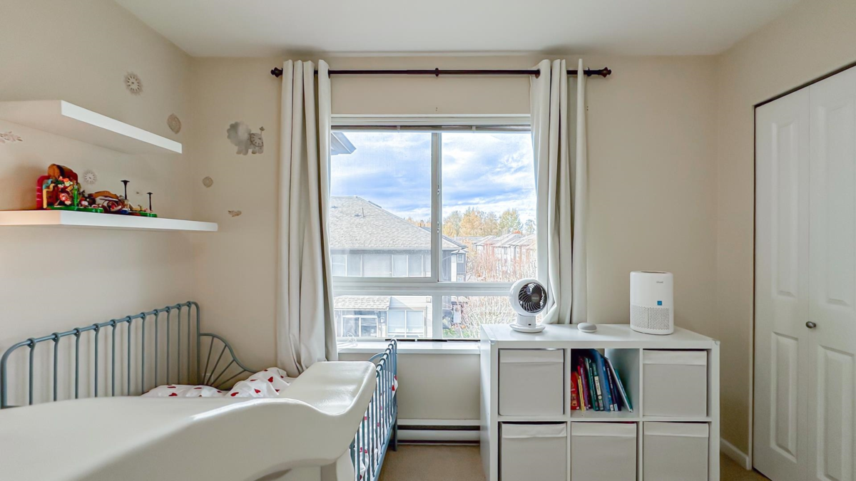Laundry Room Photo of 9 18777 68a Avenue, Surrey, BC