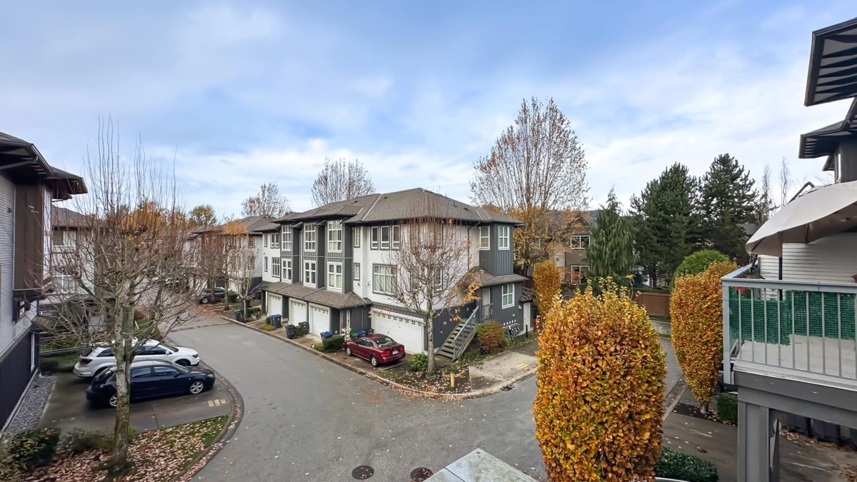 Outdoor Deck Photo of 9 18777 68a Avenue, Surrey, BC