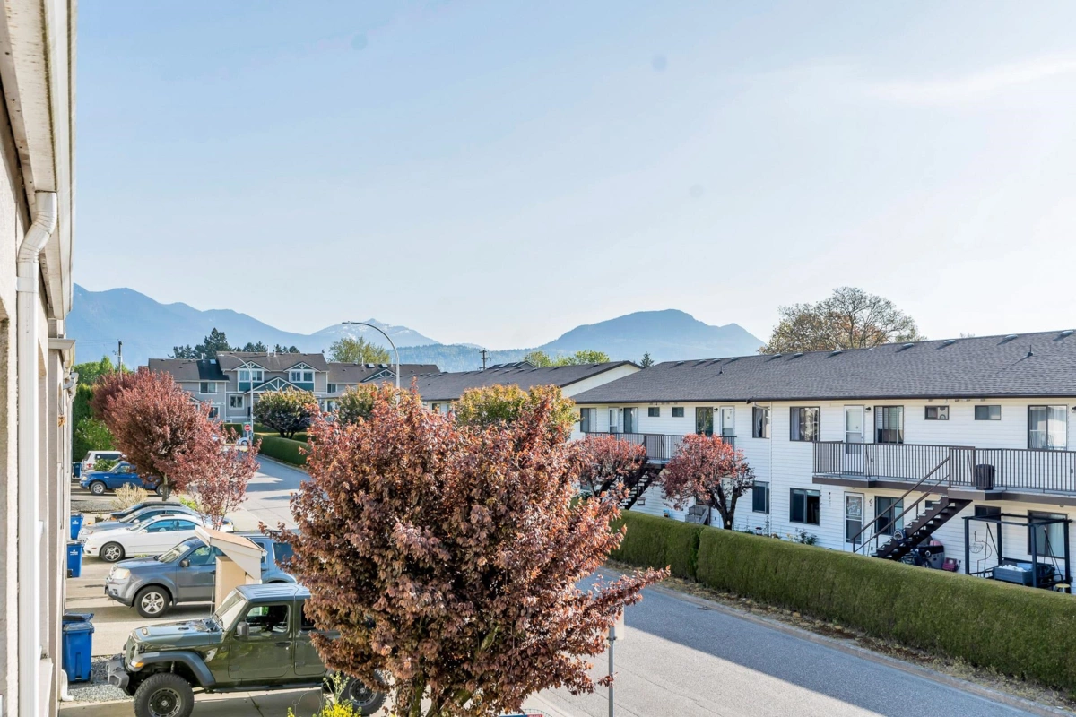 Loft / Bonus Room Photo of 6 7450 Huron Street, Chilliwack, BC