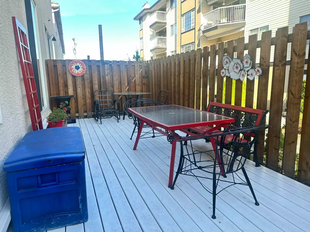 Primary Bedroom Photo of 6 7450 Huron Street, Chilliwack, BC