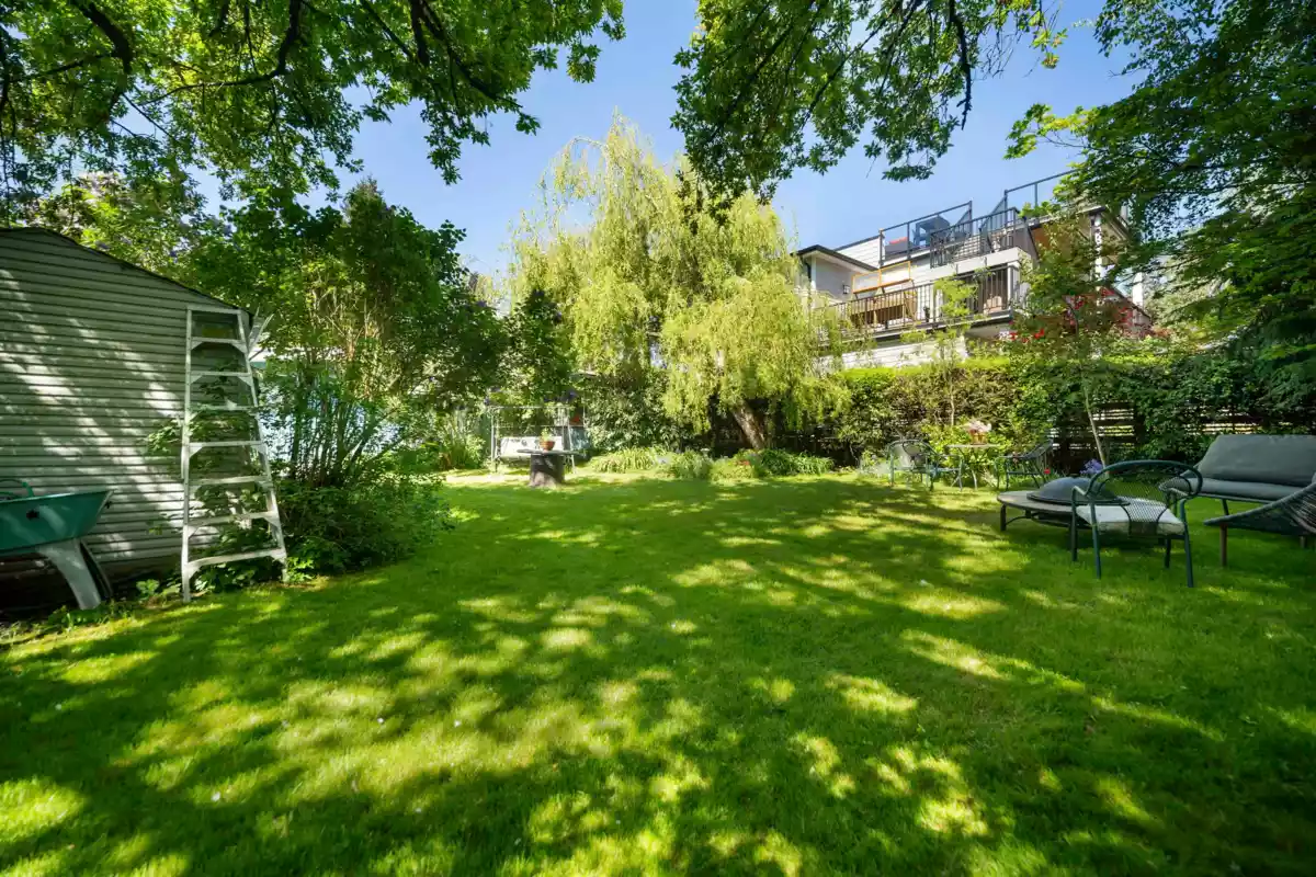 Guest Bathroom Photo of 1056 Stevens Street, White Rock, BC