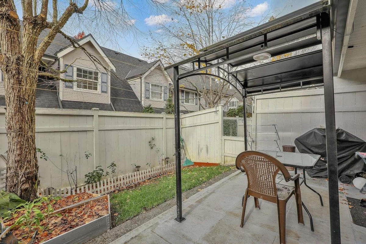 Garage Interior Photo of 6 11355 NE 236 Street, Maple Ridge, BC