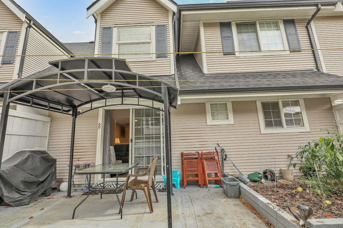 Laundry Room Photo of 6 11355 NE 236 Street, Maple Ridge, BC