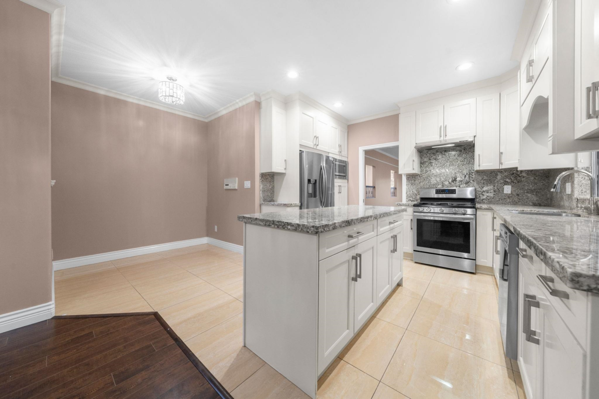 Mudroom Photo of 10380 Bird Road, Richmond, BC