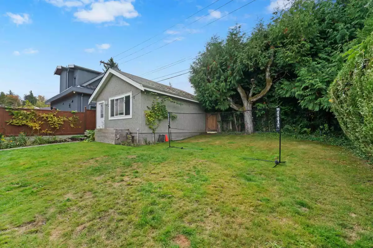 Community Amenities Photo (Clubhouse) of 2138 W 21st Avenue, Vancouver, BC