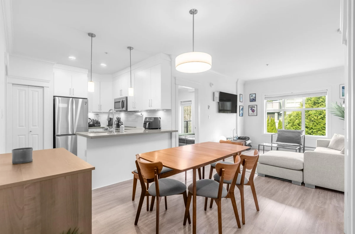 Bedroom 3 Photo of 204 2389 Hawthorne Avenue, Port Coquitlam, BC