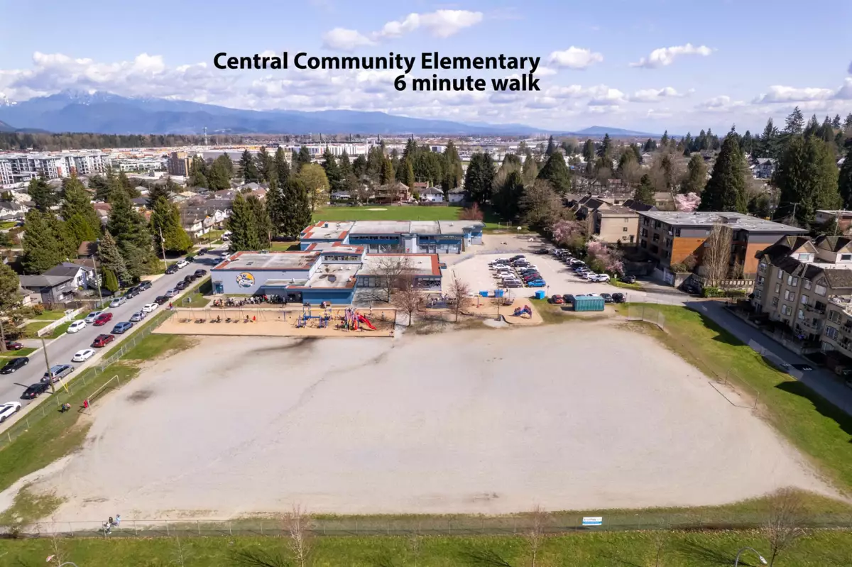 Breakfast Nook Photo of 204 2389 Hawthorne Avenue, Port Coquitlam, BC