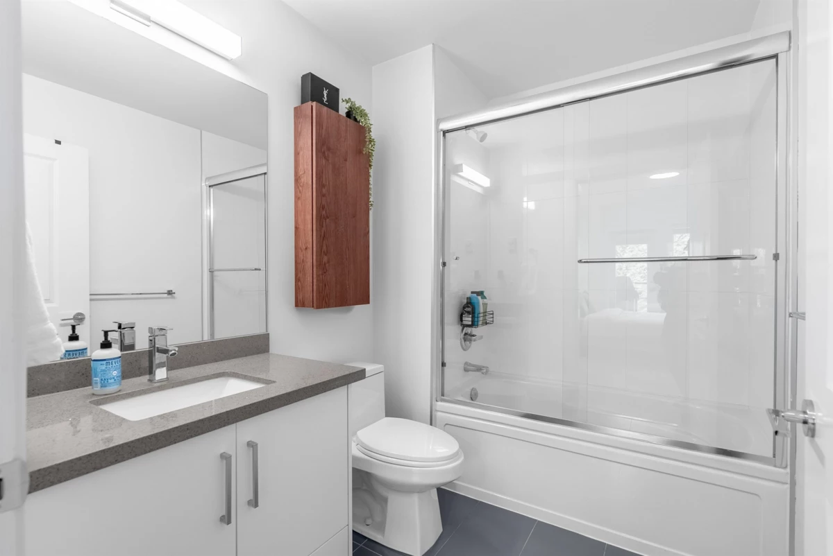 Laundry Room Photo of 204 2389 Hawthorne Avenue, Port Coquitlam, BC