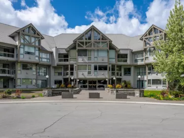 333 4905 Spearhead Place, Whistler, BC, Whistler — Apartment/Condo for sale