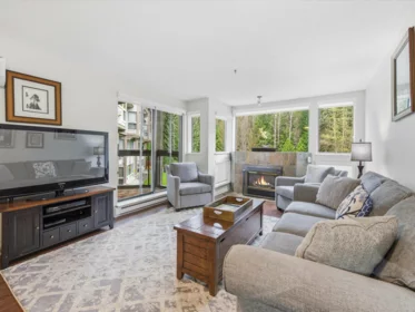 333 4905 Spearhead Place, Whistler, BC, Whistler — Apartment/Condo for sale