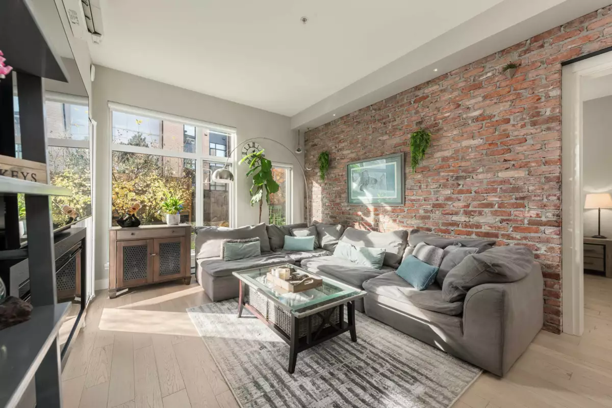 Family Room Photo of 116 262 Salter Street, New Westminster, BC