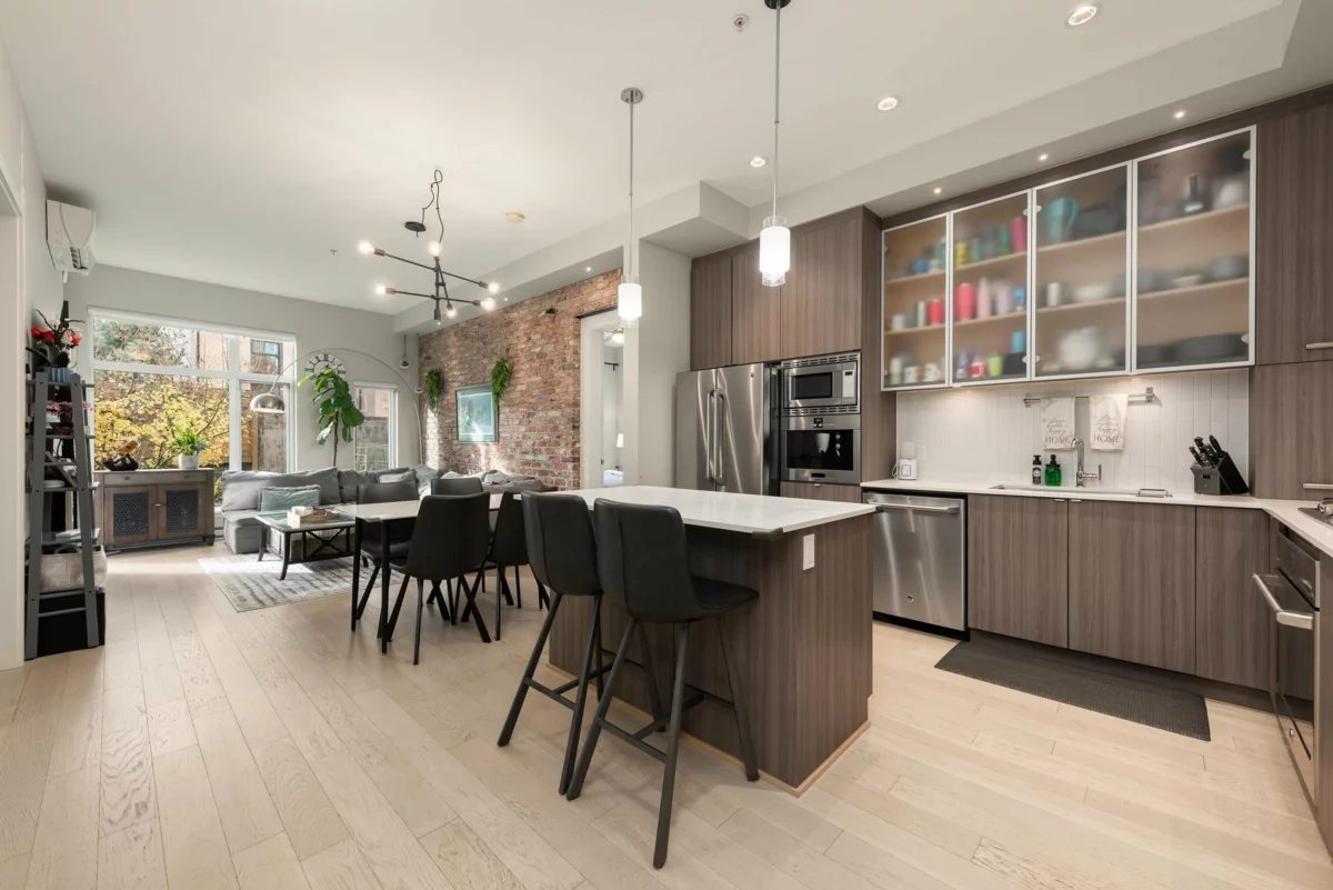 Primary Bathroom Photo of 116 262 Salter Street, New Westminster, BC