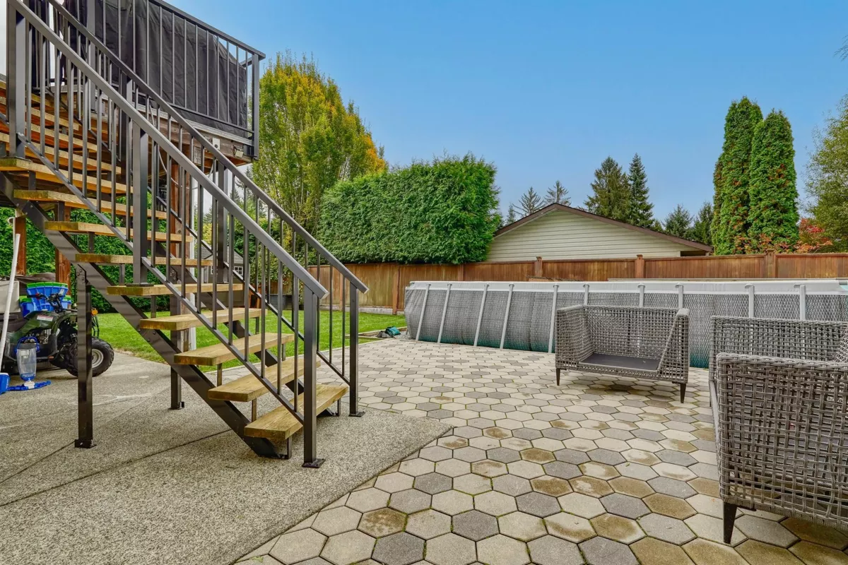 Backyard Photo of 24810 118b Avenue, Maple Ridge, BC