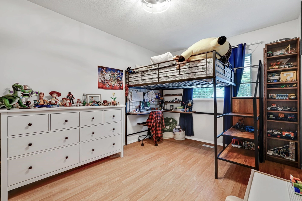 Bedroom 4 Photo of 24810 118b Avenue, Maple Ridge, BC