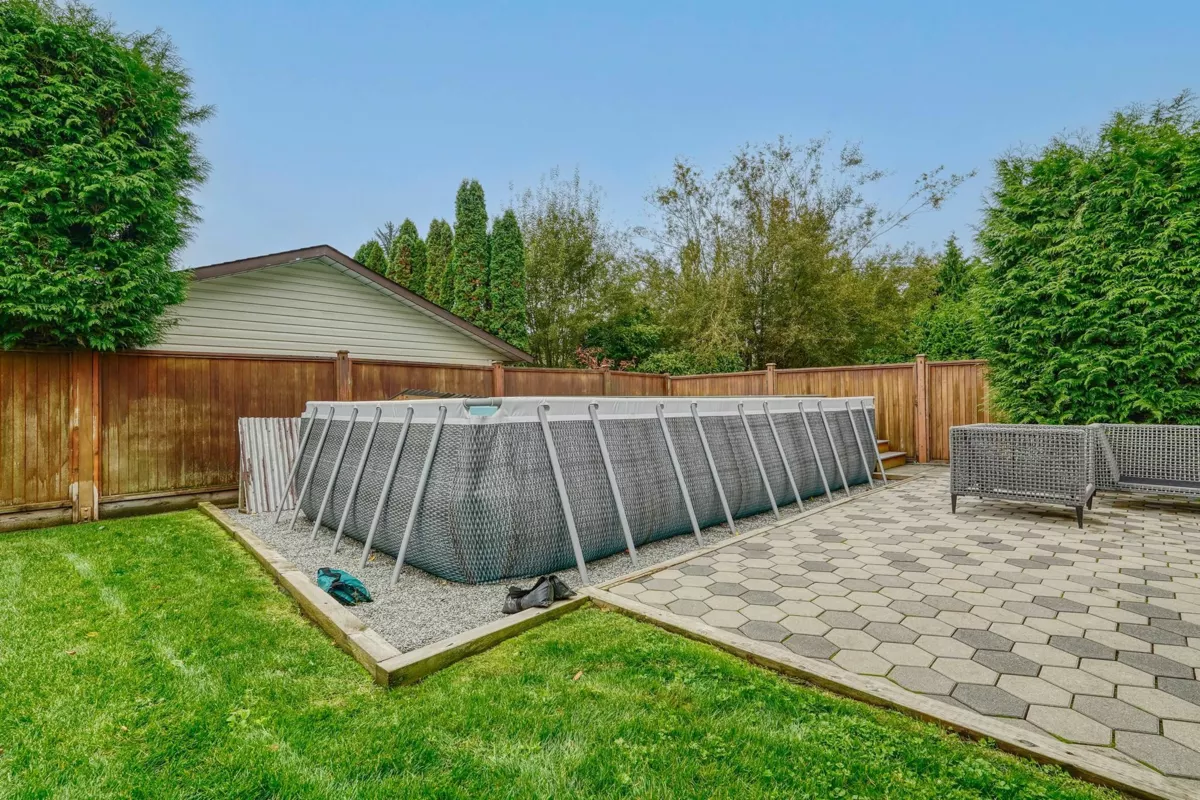 Front Yard Photo of 24810 118b Avenue, Maple Ridge, BC