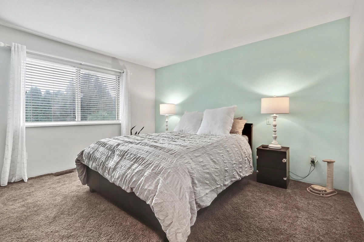 Walk-In Closet Photo of 24810 118b Avenue, Maple Ridge, BC